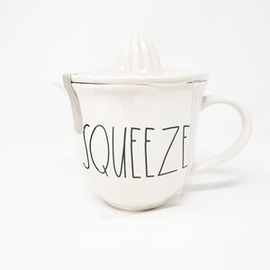 RAE DUNN Squeeze juicer NWT